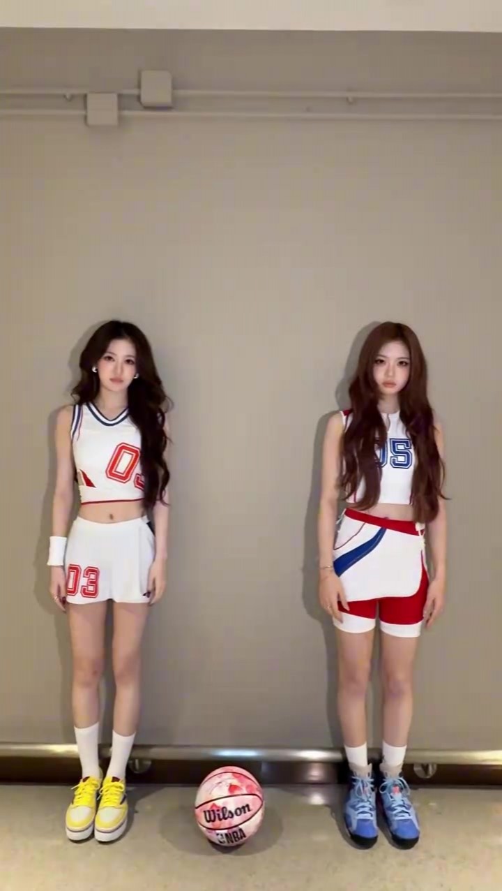 近距离看看NBA中国赛的啦啦队，颜值身材如何🤩